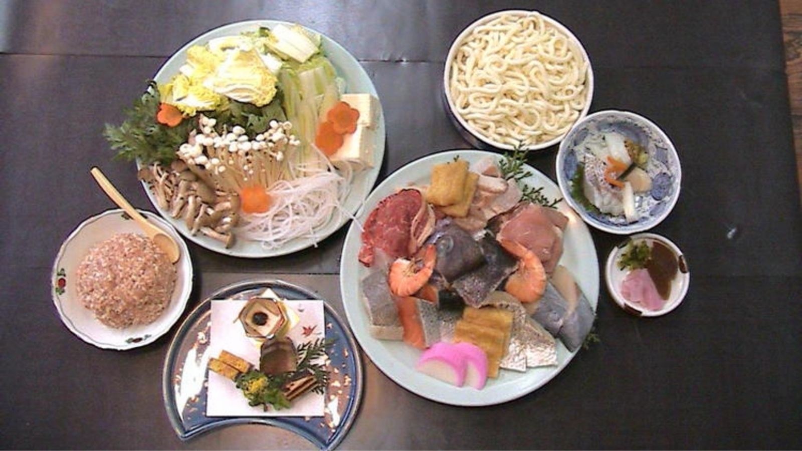 【雪見鍋御膳】〜冬季限定〜寒さを忘れる贅沢ほっこり寄せ鍋