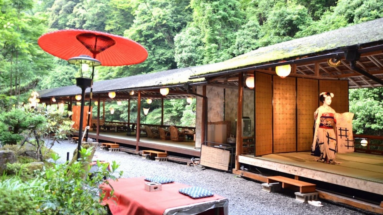 川床料理と舞妓さん