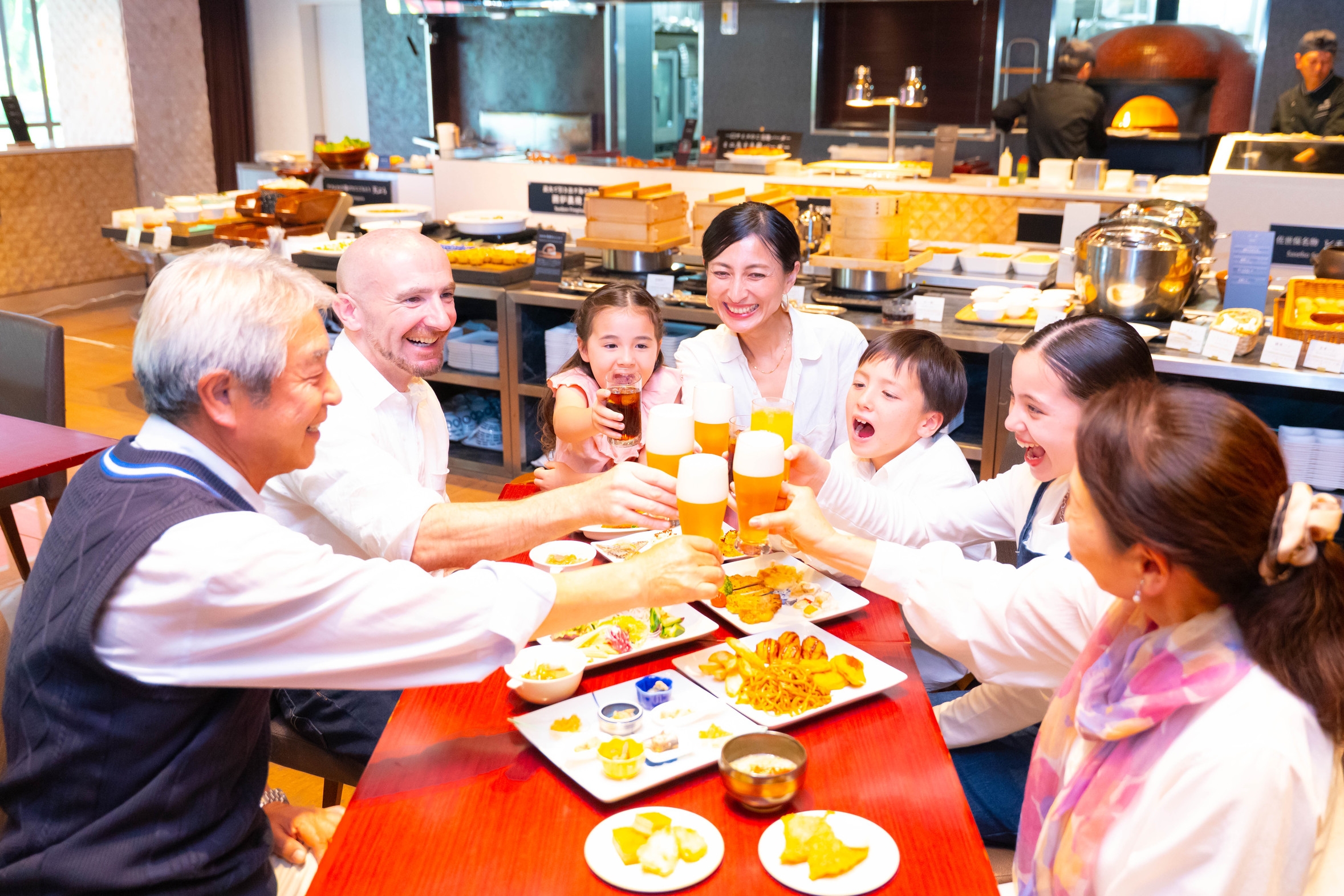 【期間限定／28％OFF】■2食付■ ＜ディナービュッフェ＞五感を刺激するライブキッチン！