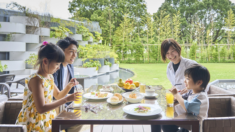 ＜朝食付＞フォトスポット満載！3世代で楽しめる！ハウステンボス１DAYパスポート付！