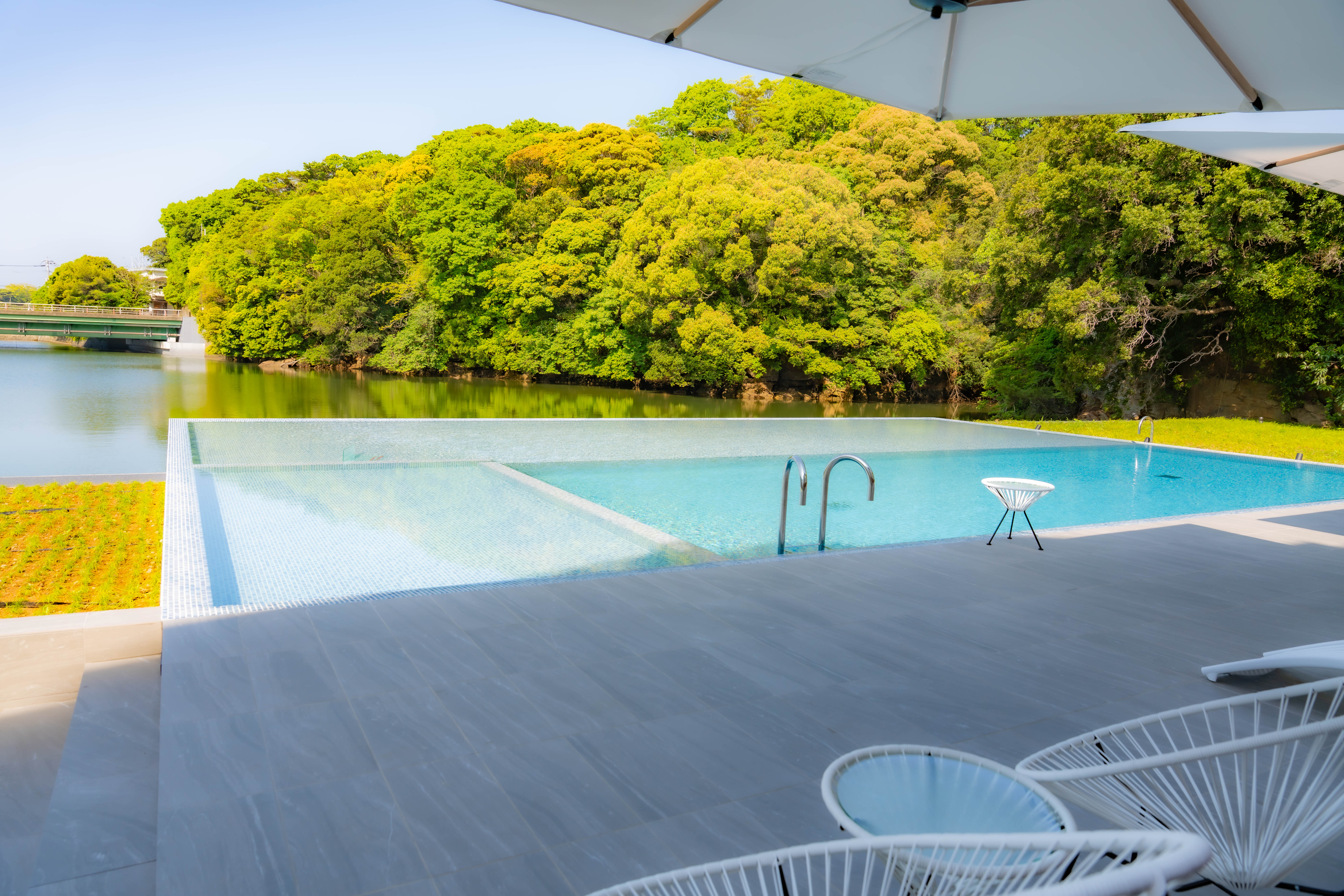 【the BEKKAN】プール