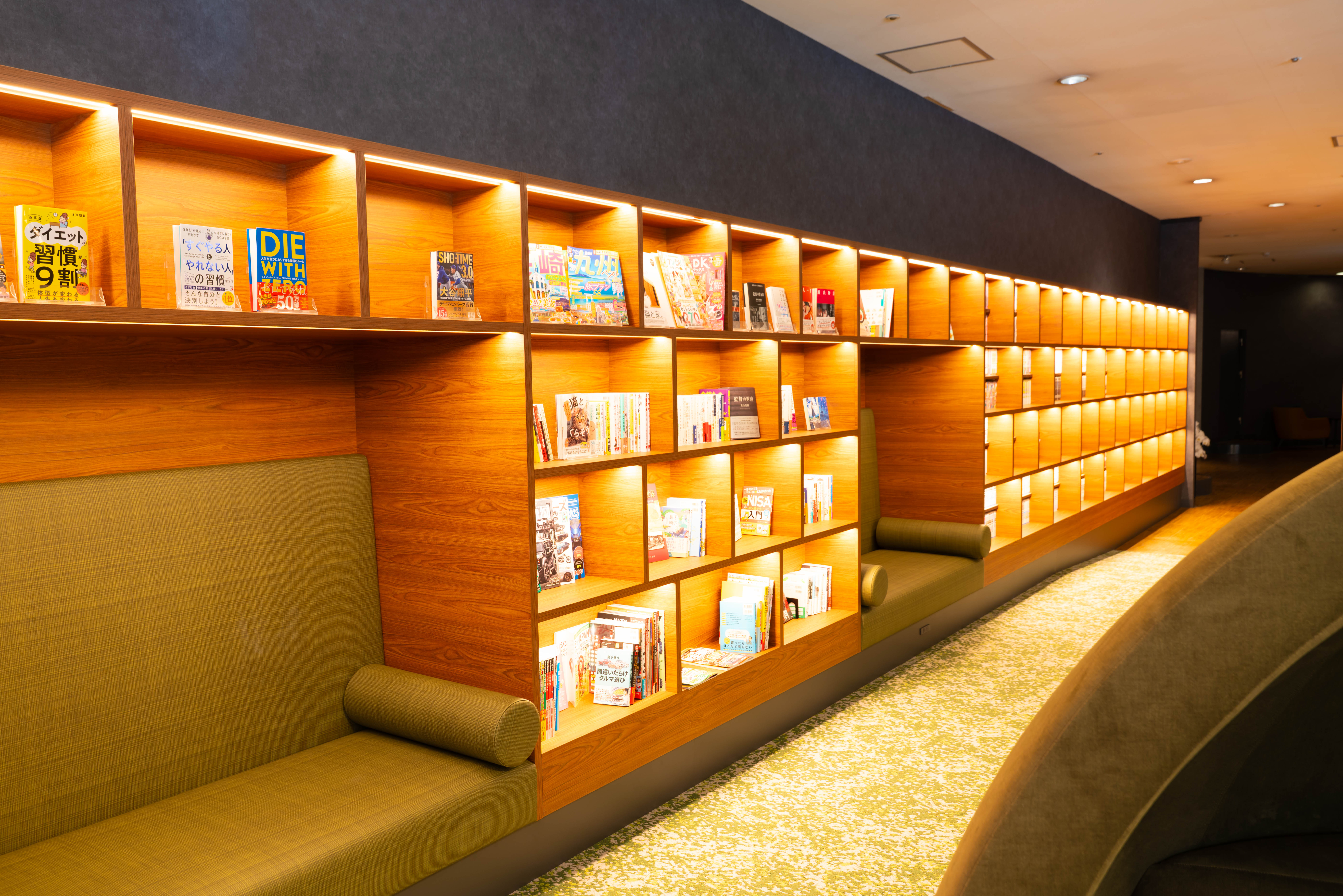 【the BEKKAN】ロビーライブラリー