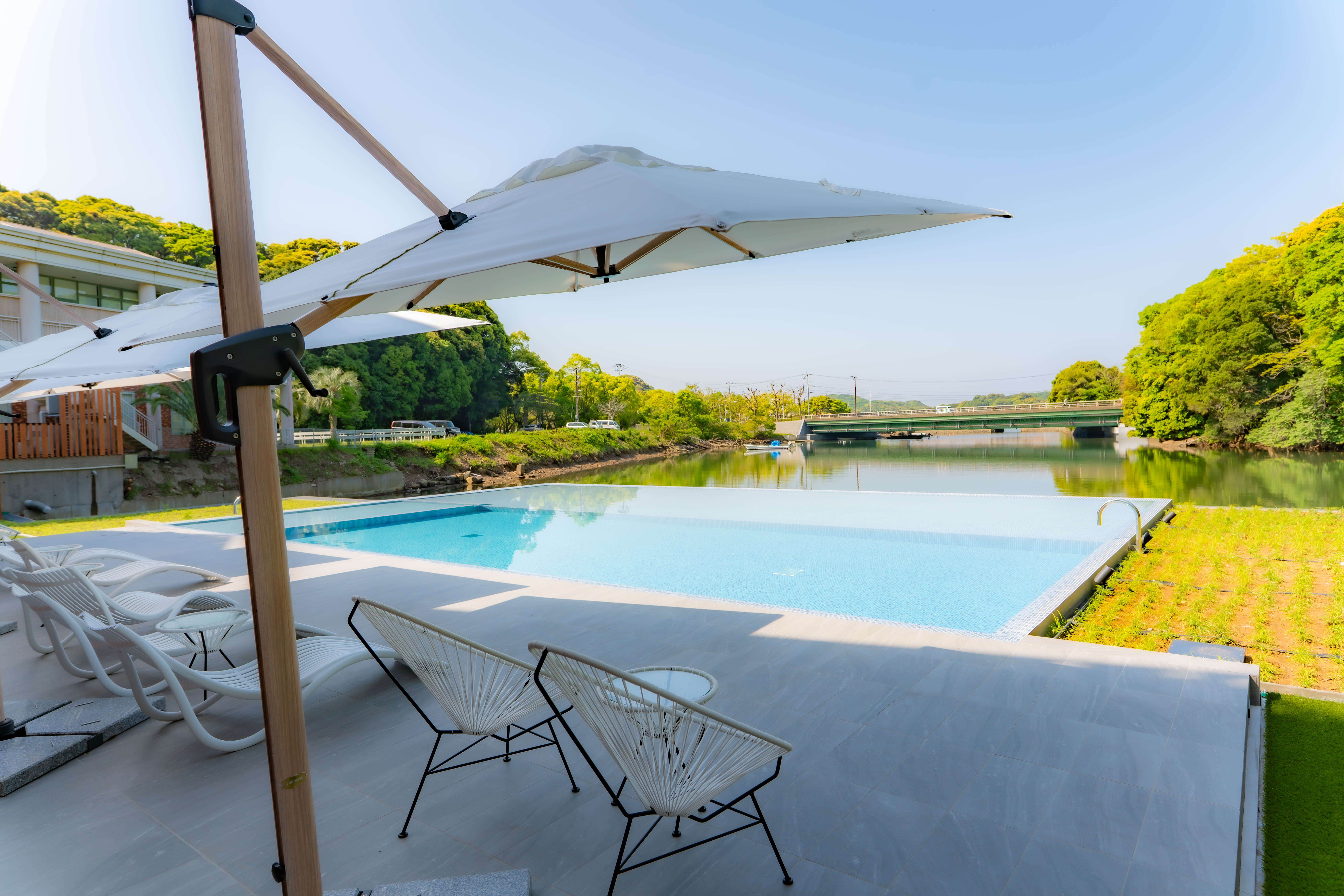 【the BEKKAN】プール