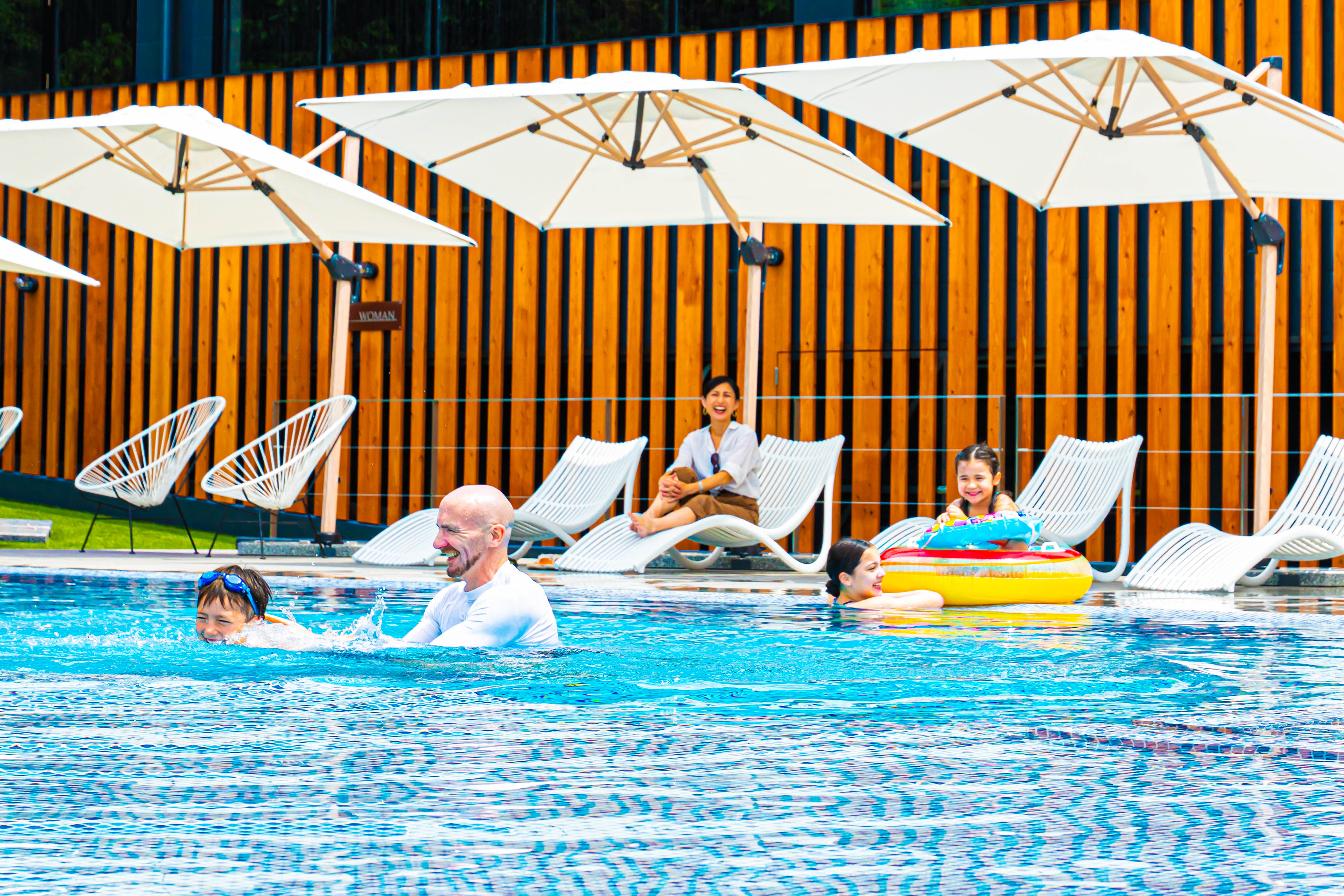 【the BEKKAN】プール