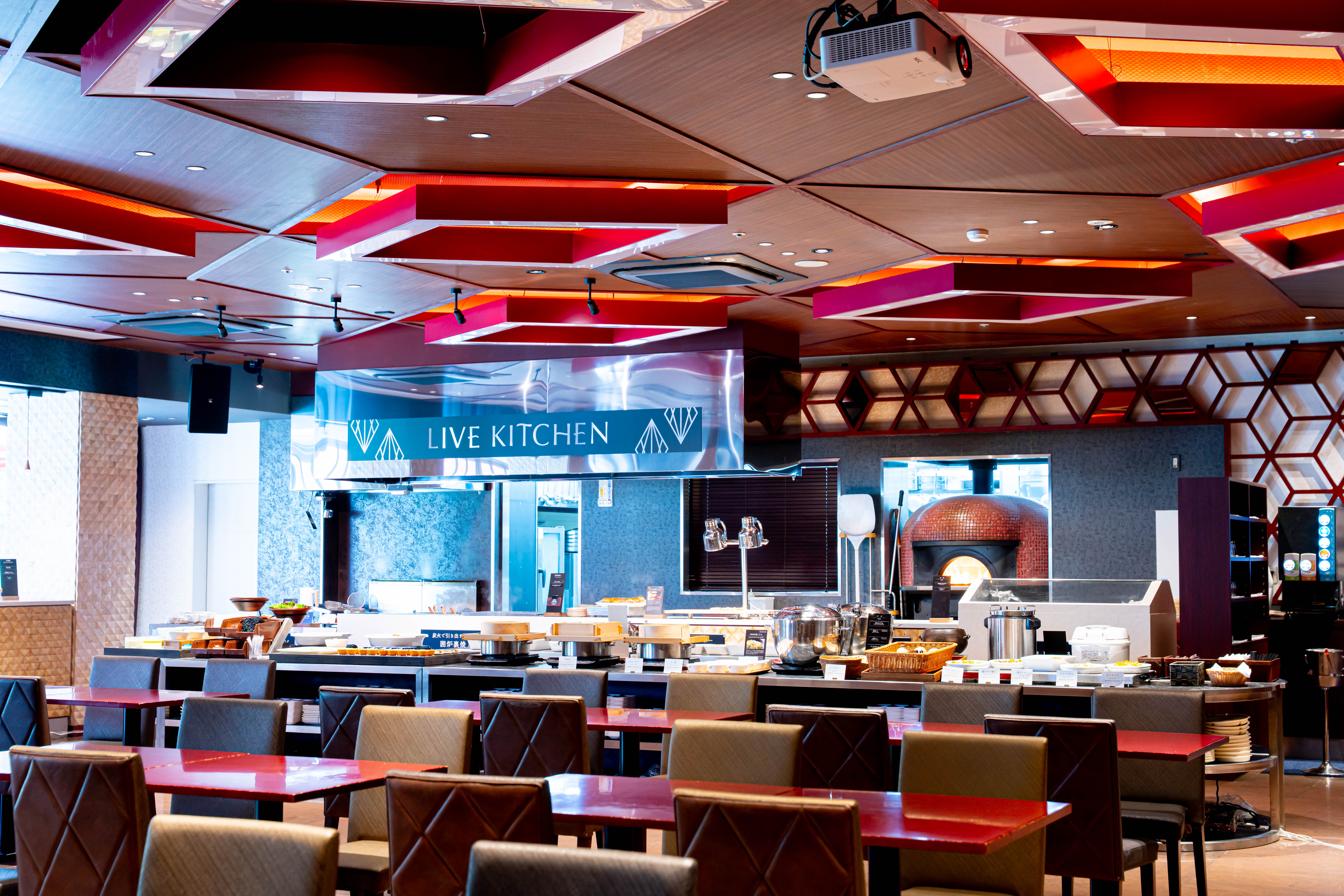 【本館】ビュッフェダイニング「THE ONE」