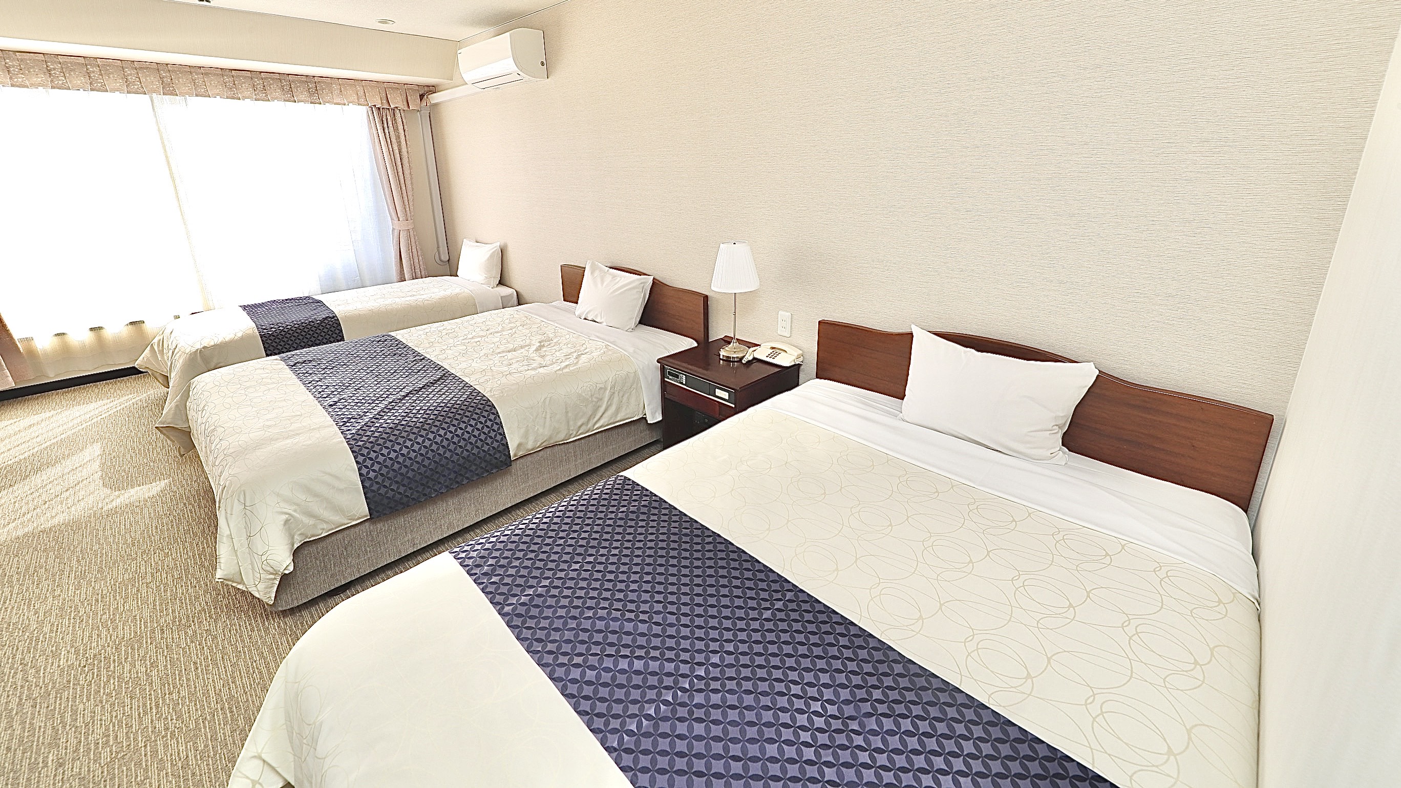 トリプルルーム