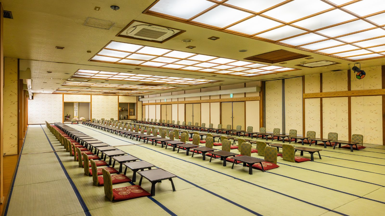 宴会場「雪月花」