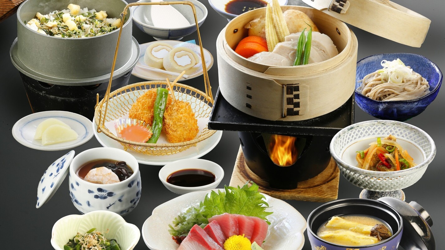 【1泊2食付】健康ランド7種類のお風呂＆2種類のサウナ無料☆駐車場無料☆駅前3分