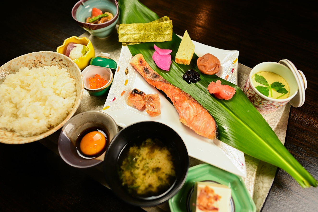 【ピスタホテル鴨川】　１泊２食　和牛会席プラン