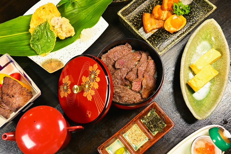 【ピスタホテル鴨川】　１泊２食　和牛会席プラン