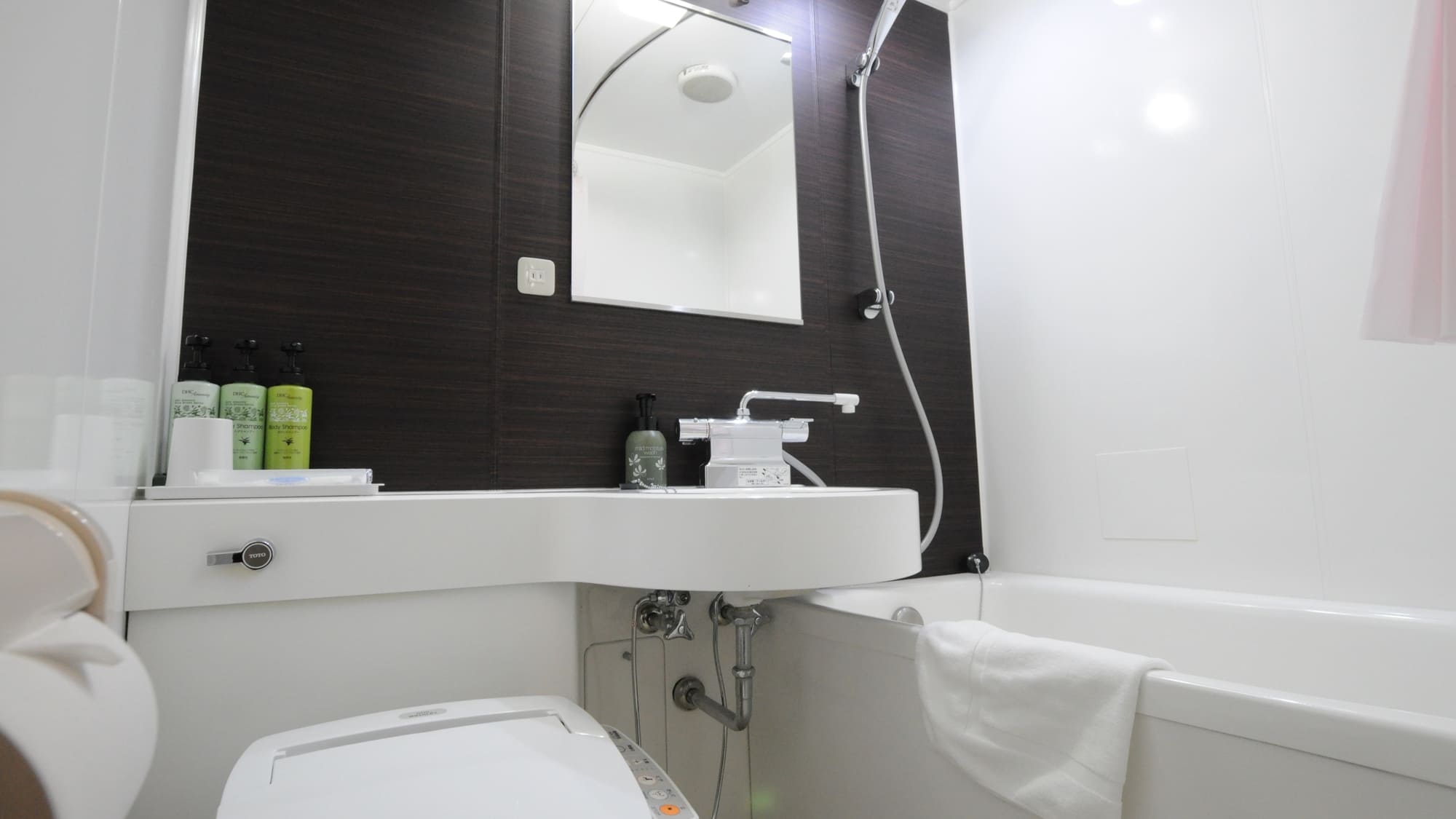 ◆改装済みバスルーム～全室ウォッシュレット付きトイレで清潔にご利用いただけます。
