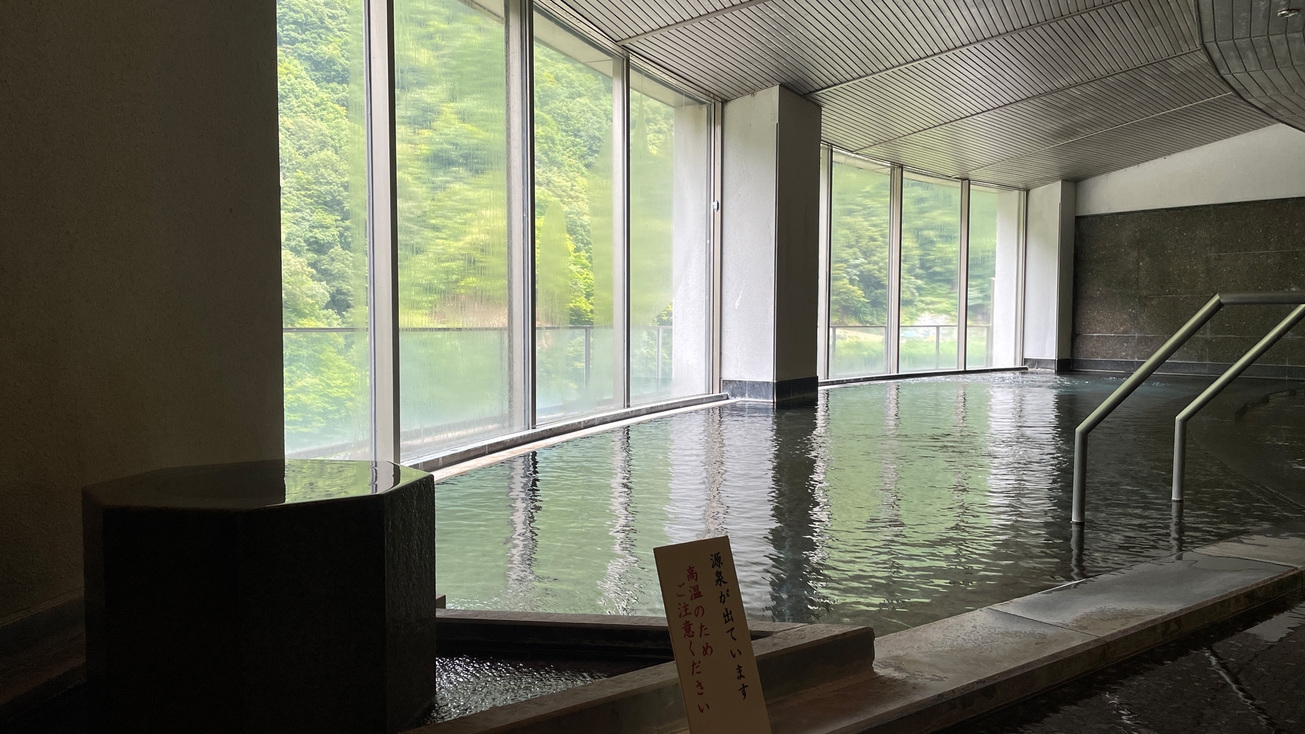 【楽天トラベルサマーSALE】【白えびお造り】とろける味わい食通絶賛富山湾の白えびお造り＆四季彩会席