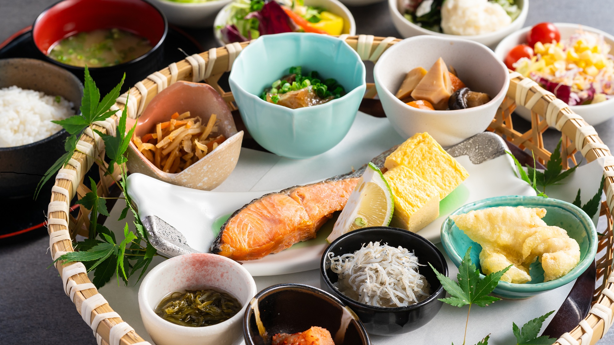 和食レストラン「朝食_籠盛り膳」イメージ