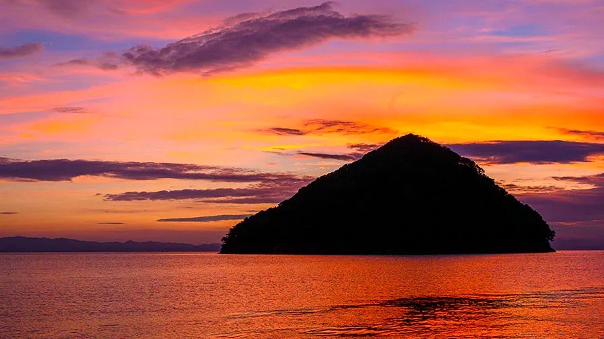 夕陽と湯の島