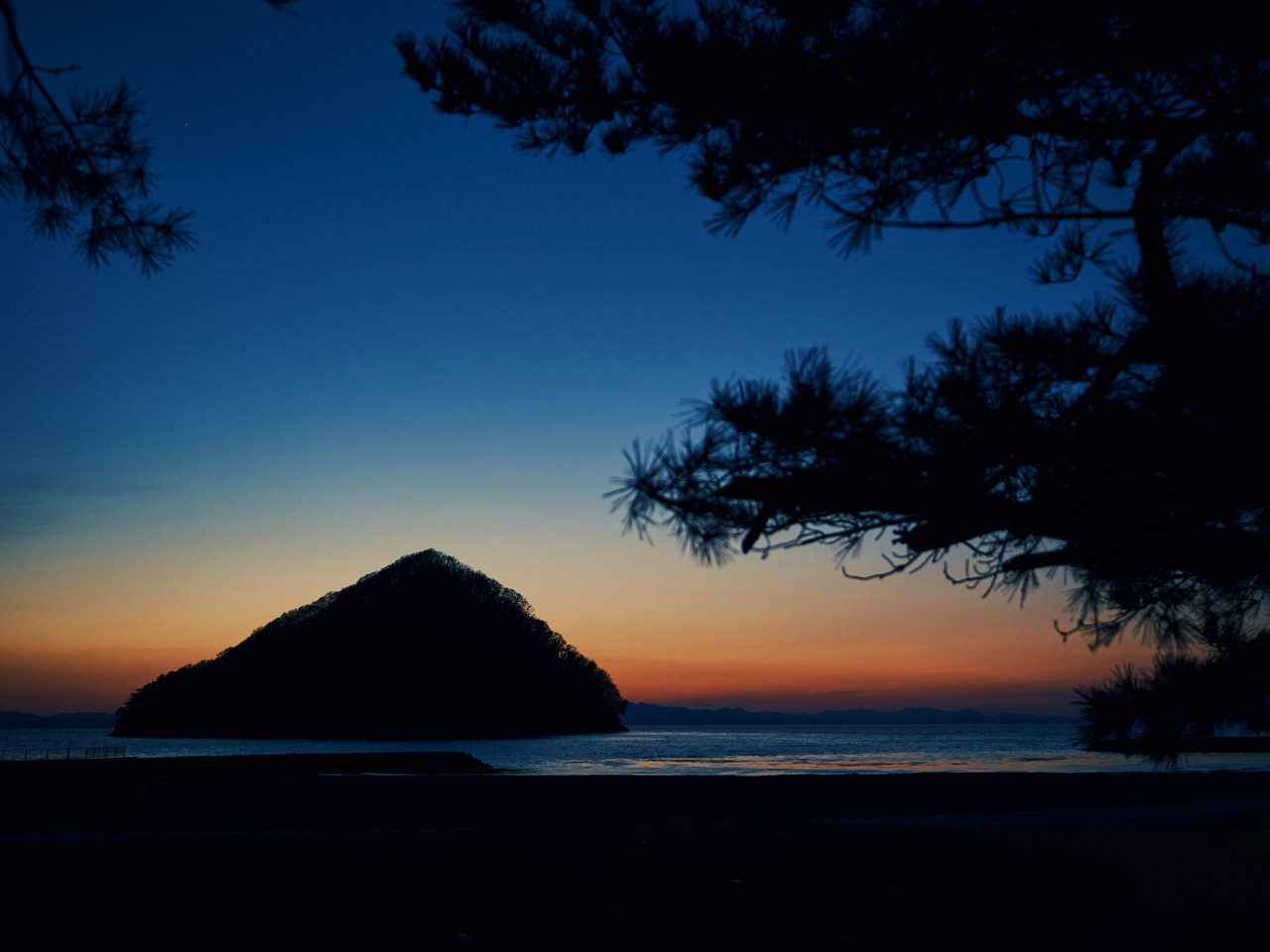 松越しの湯の島