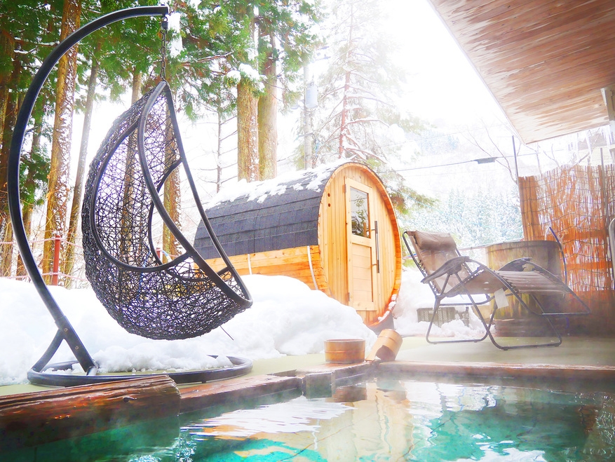 フィンランド式個室サウナを貸切★天然水水風呂付森林浴サウナ★アウフグース＆ロウリュ【サウナイキタイ】