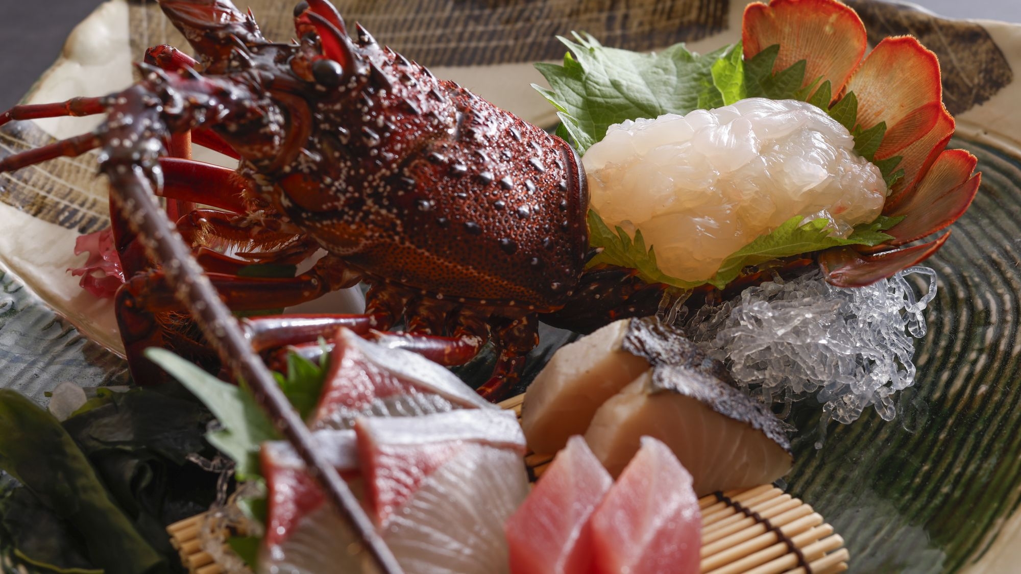【ステイウィズドッグ・休日いぬ部W受賞記念】【特別会席】三大味覚　松阪牛・伊勢海老・鮑　を贅沢に
