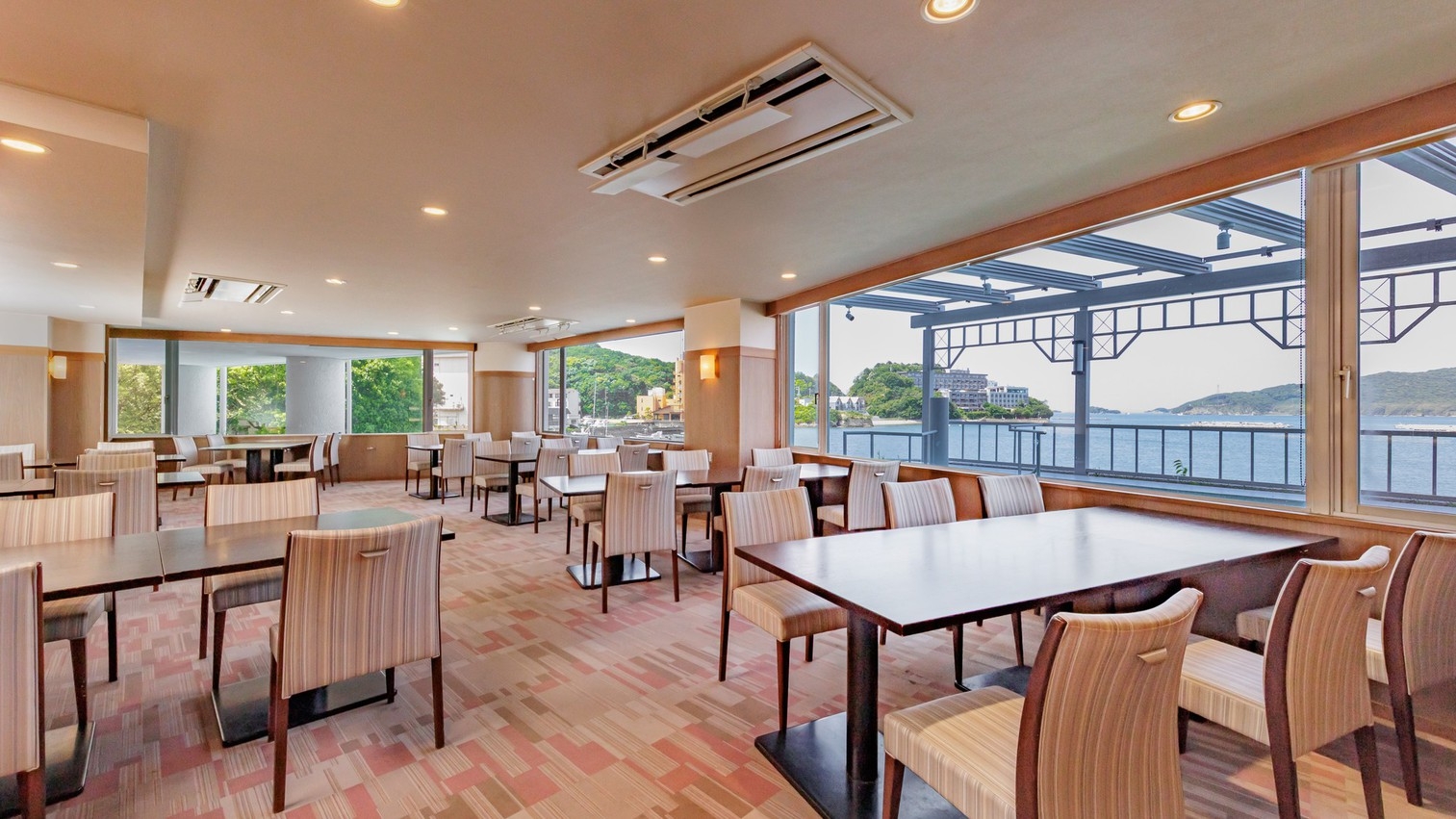 【特選会席プラン】伊勢志摩の海の幸と黒毛和牛に舌鼓み【ペット可】