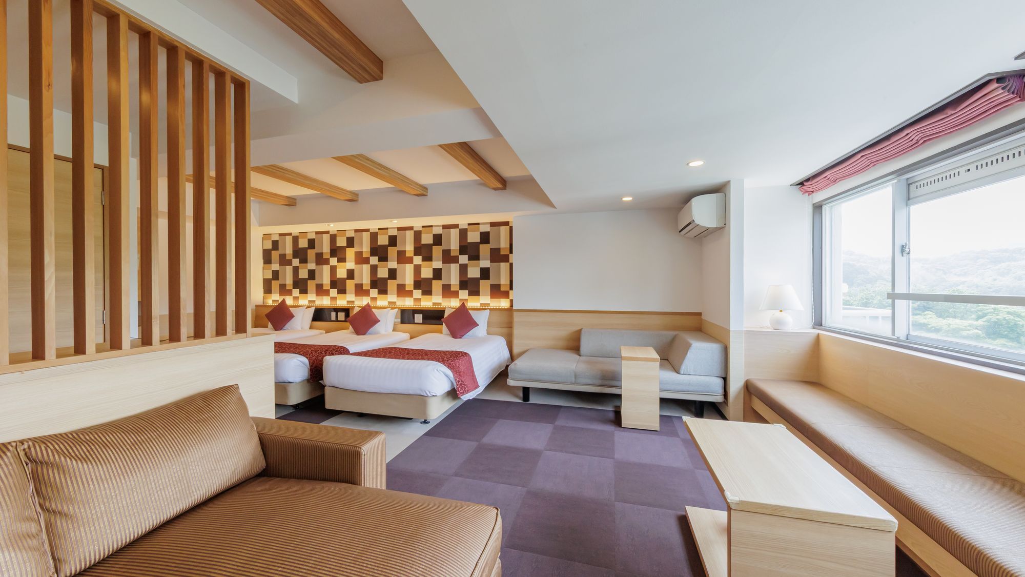 デラックストリプル