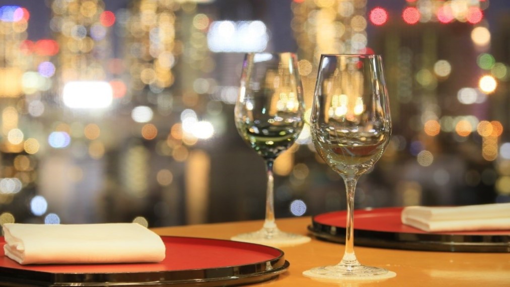【アニバーサリー会席】シャンパンで乾杯! 日本料理「さざんか」で豪華なディナー付プラン（夕食付）