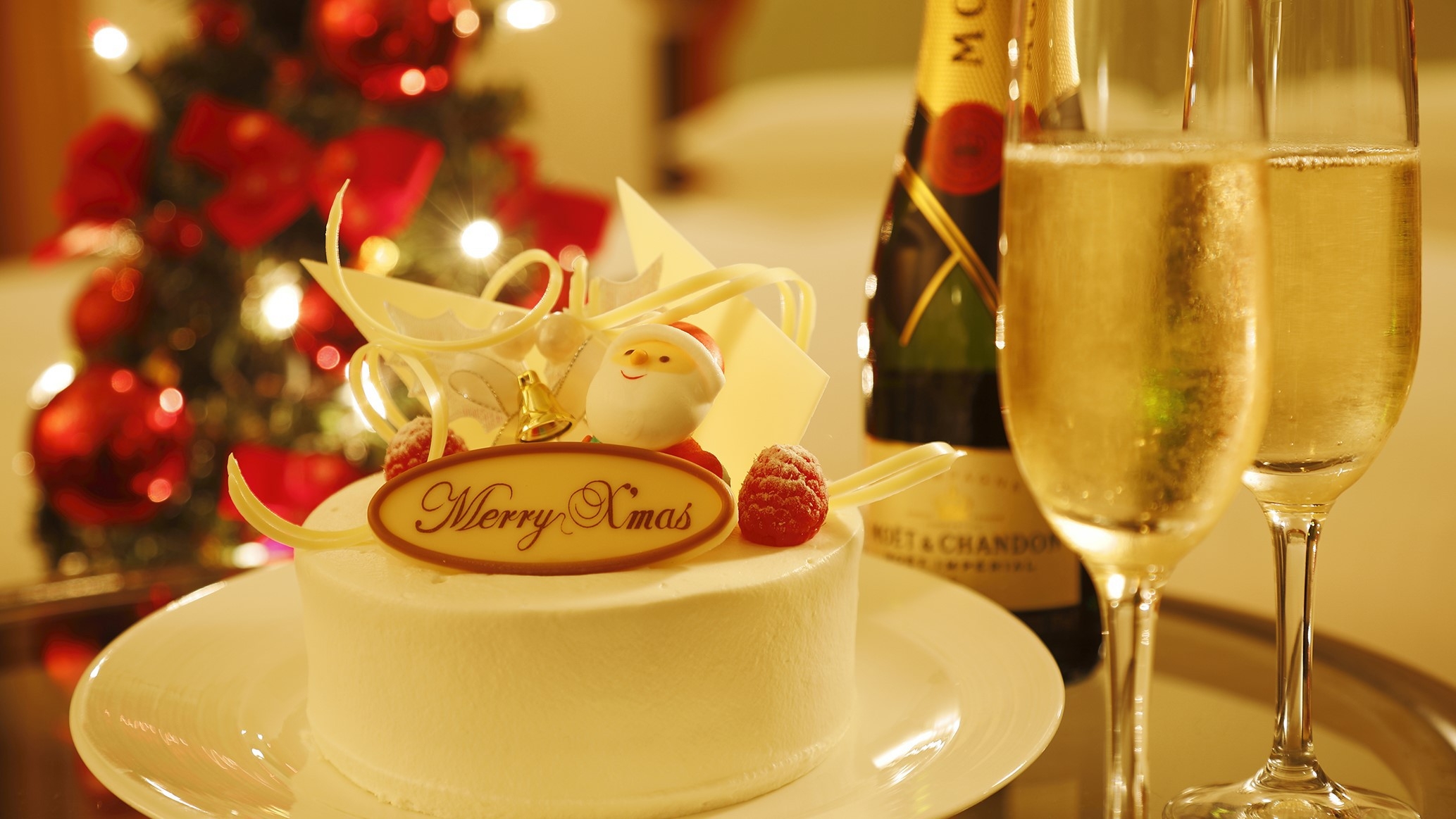 【Xmas2025】ケーキ＆シャンパン付き！クリスマスツリーがあるお部屋（アウト12時・朝食付）
