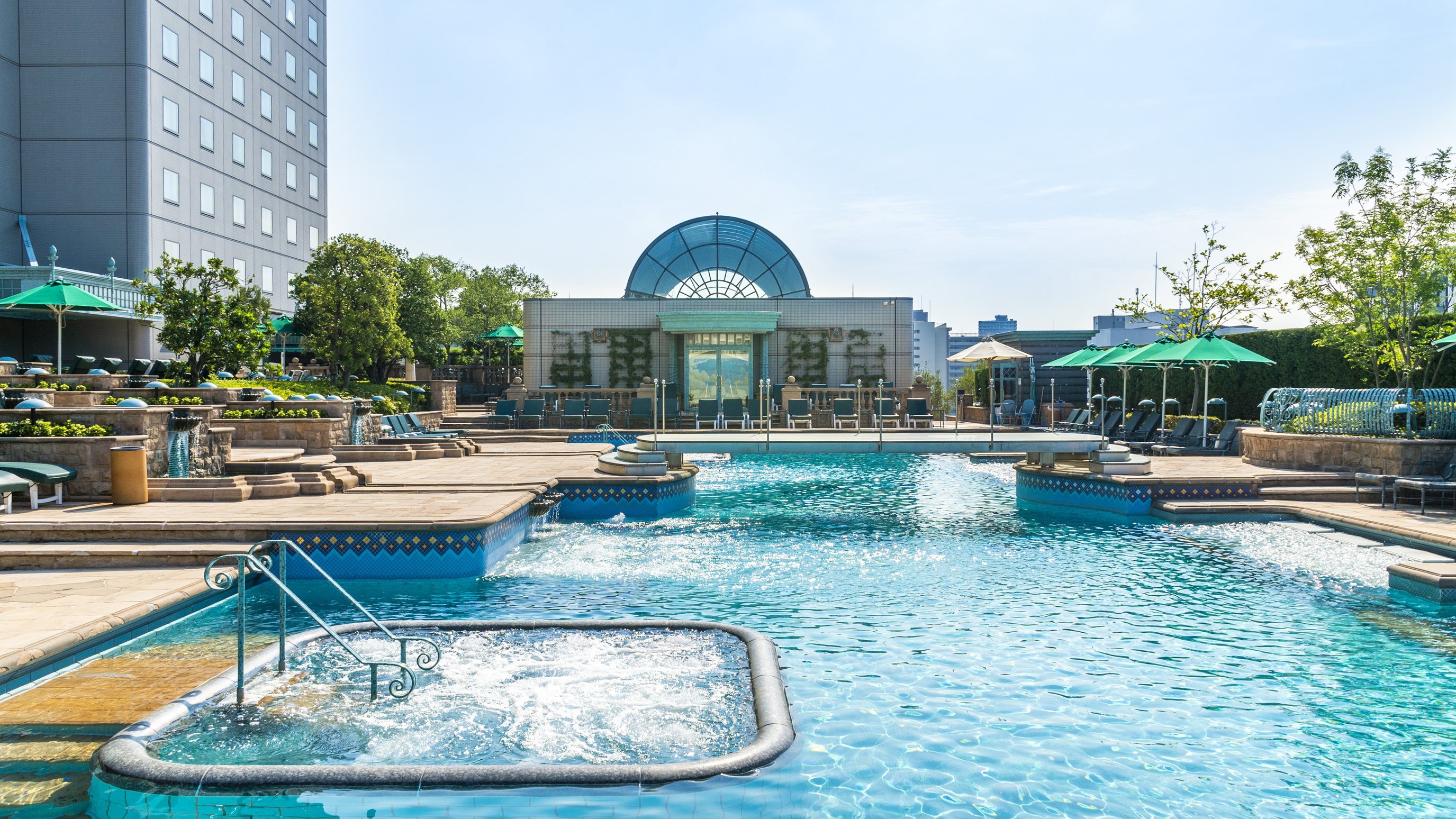 東京でプール付きのおすすめホテル10選 だれどこ 東京でプール付きのおすすめホテル10選 だれどこ