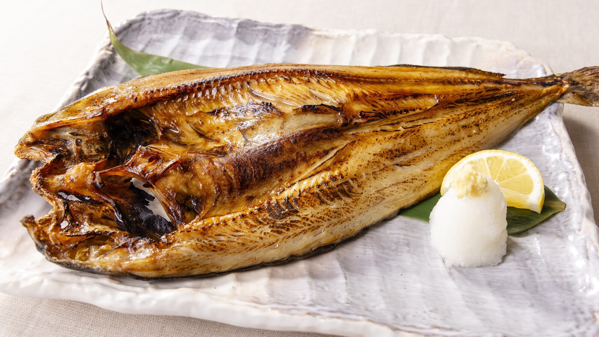 【夕食】超特大礼文産　真ほっけ開き