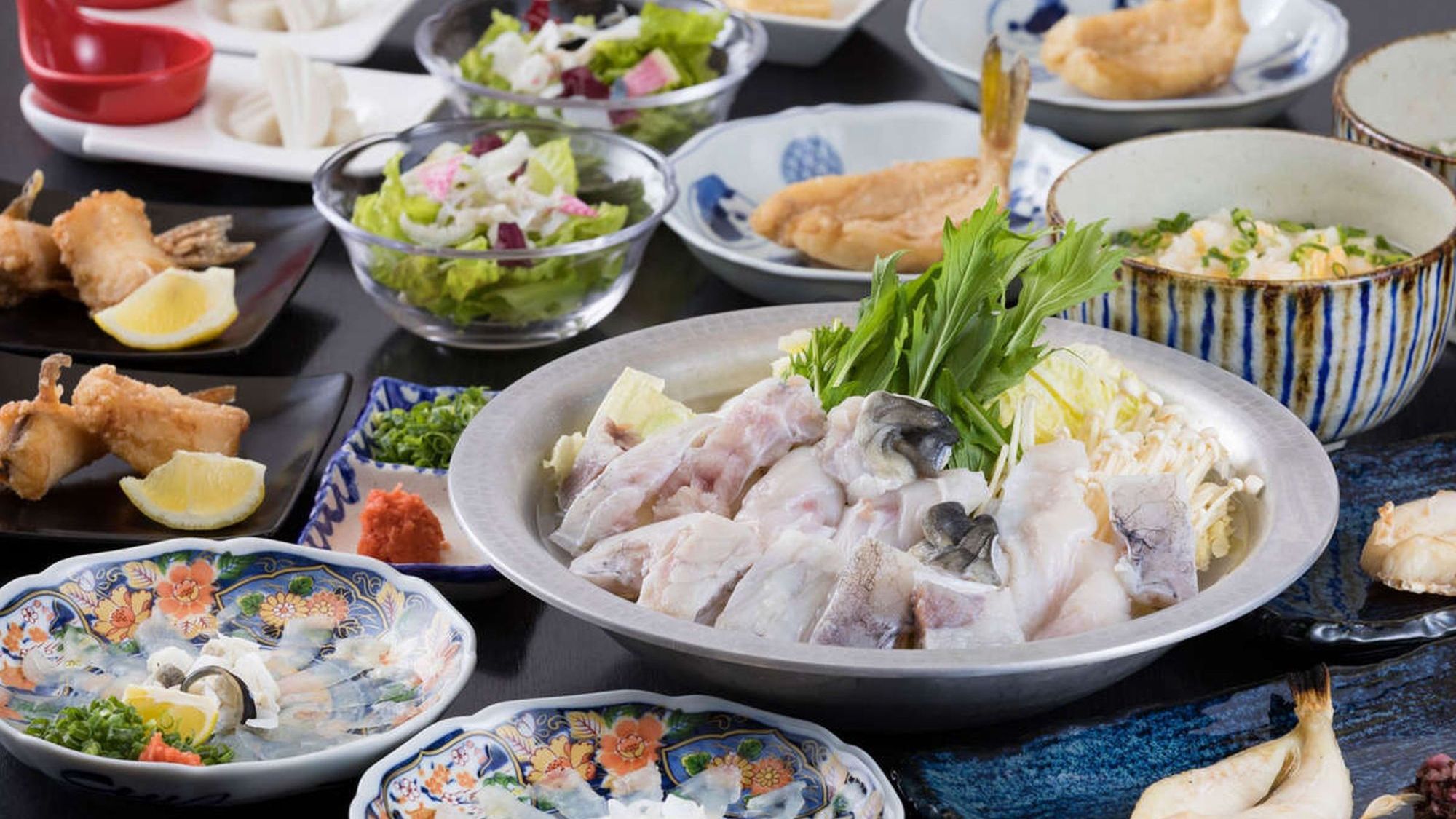 【楽天月末セール】朝食付／2食付き≫リーズナブルにとらふぐを堪能！夕食福ふくコース＆朝食付　