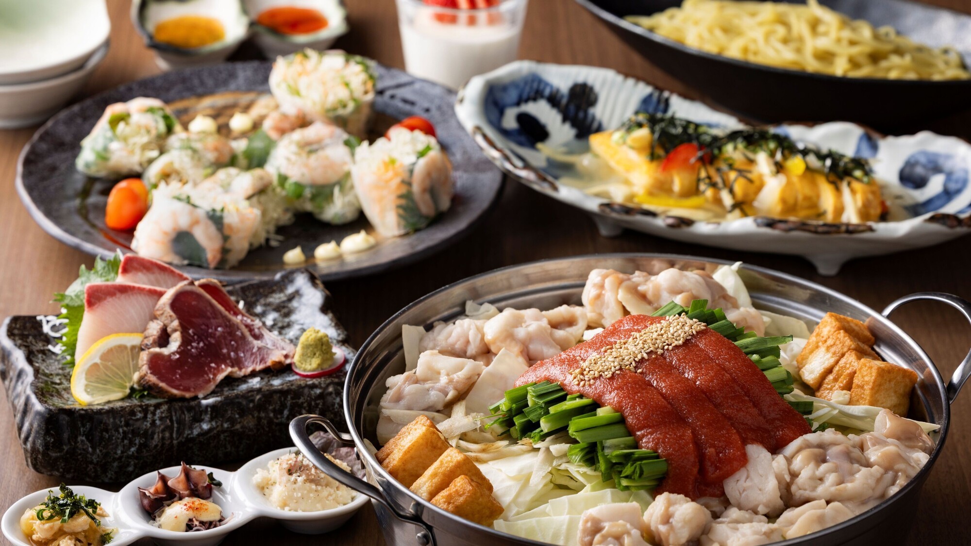 【夕食】コース料理一例（めんたいもつ鍋）