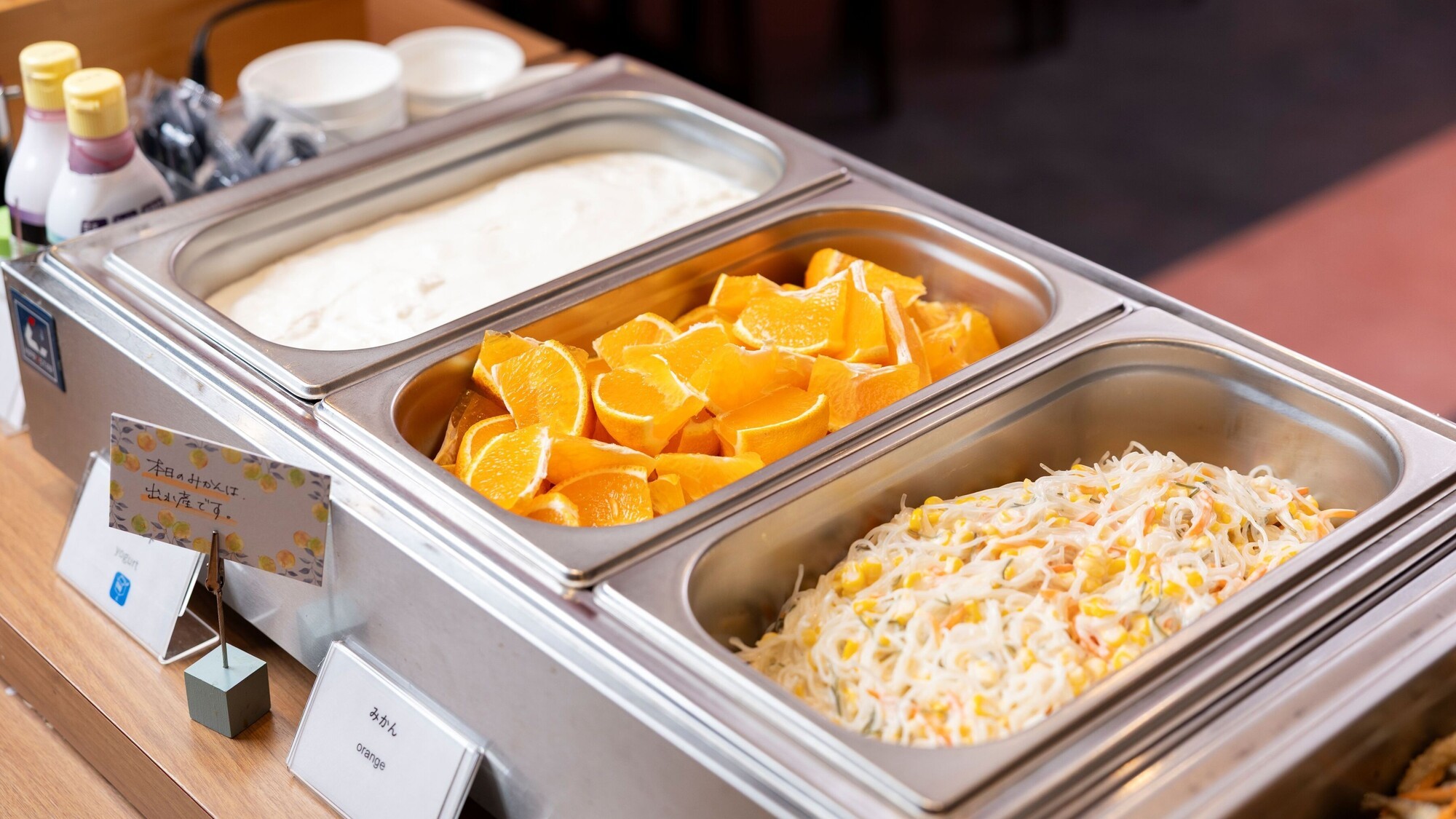 【朝食】サラダ・フルーツコーナー