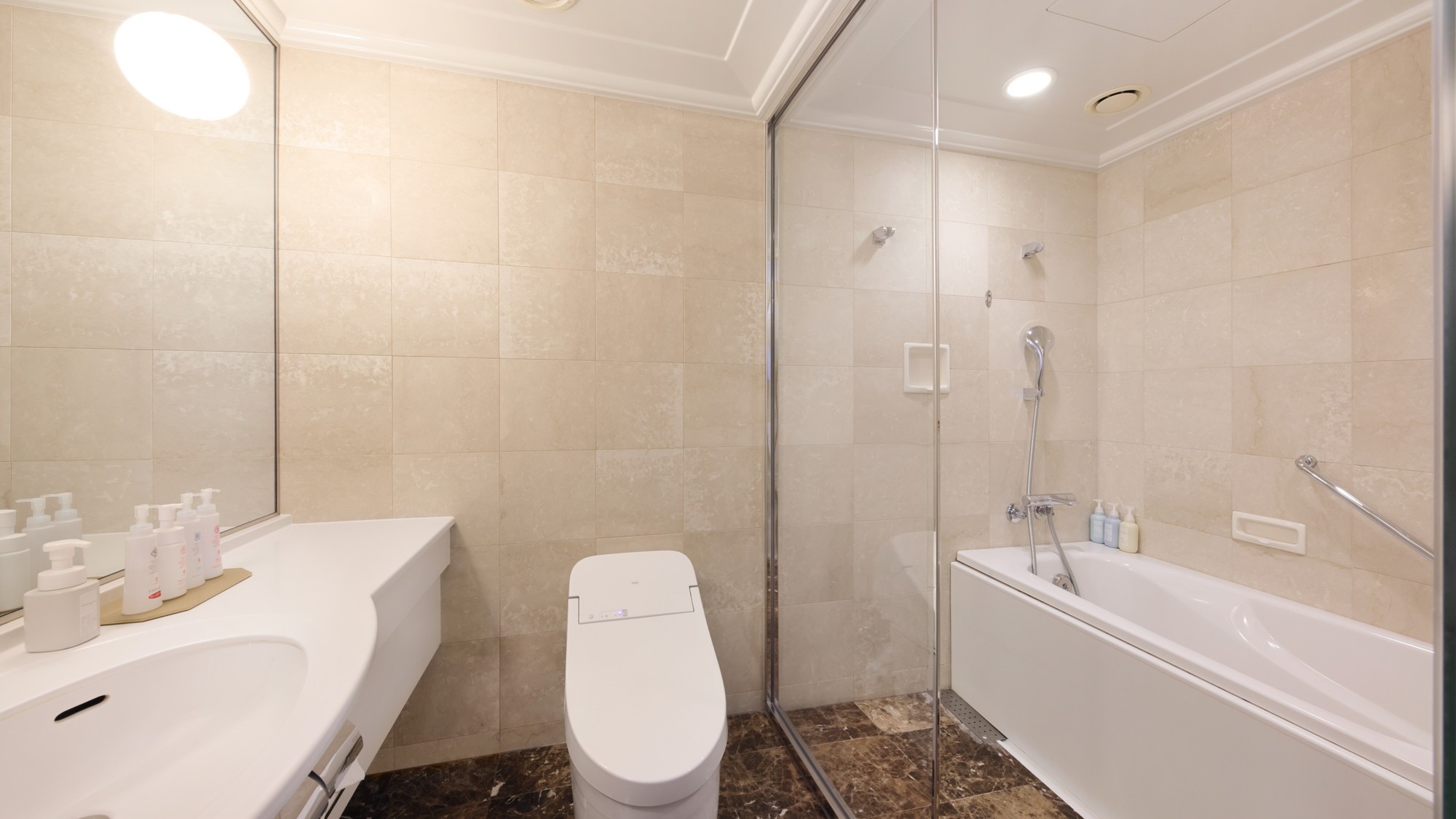 「プレミア・ラグジュアリーフロア Aquaツイン40㎡」客室バスルーム　イメージ