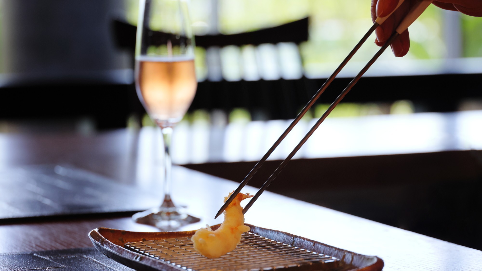 【天麩羅ディナー】滋賀県産の野菜や季節の食材をカウンターで楽しむ。夕朝食付プラン