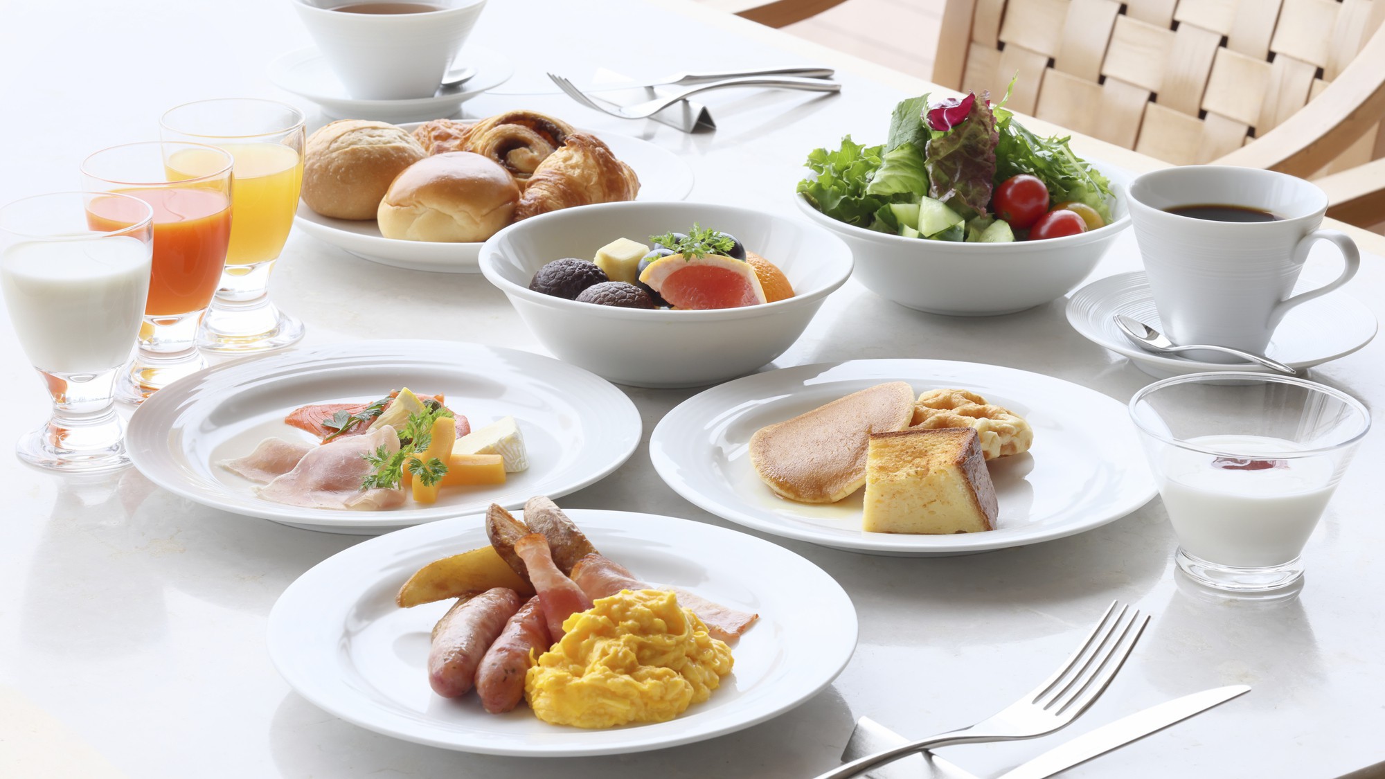 朝食ビュッフェ