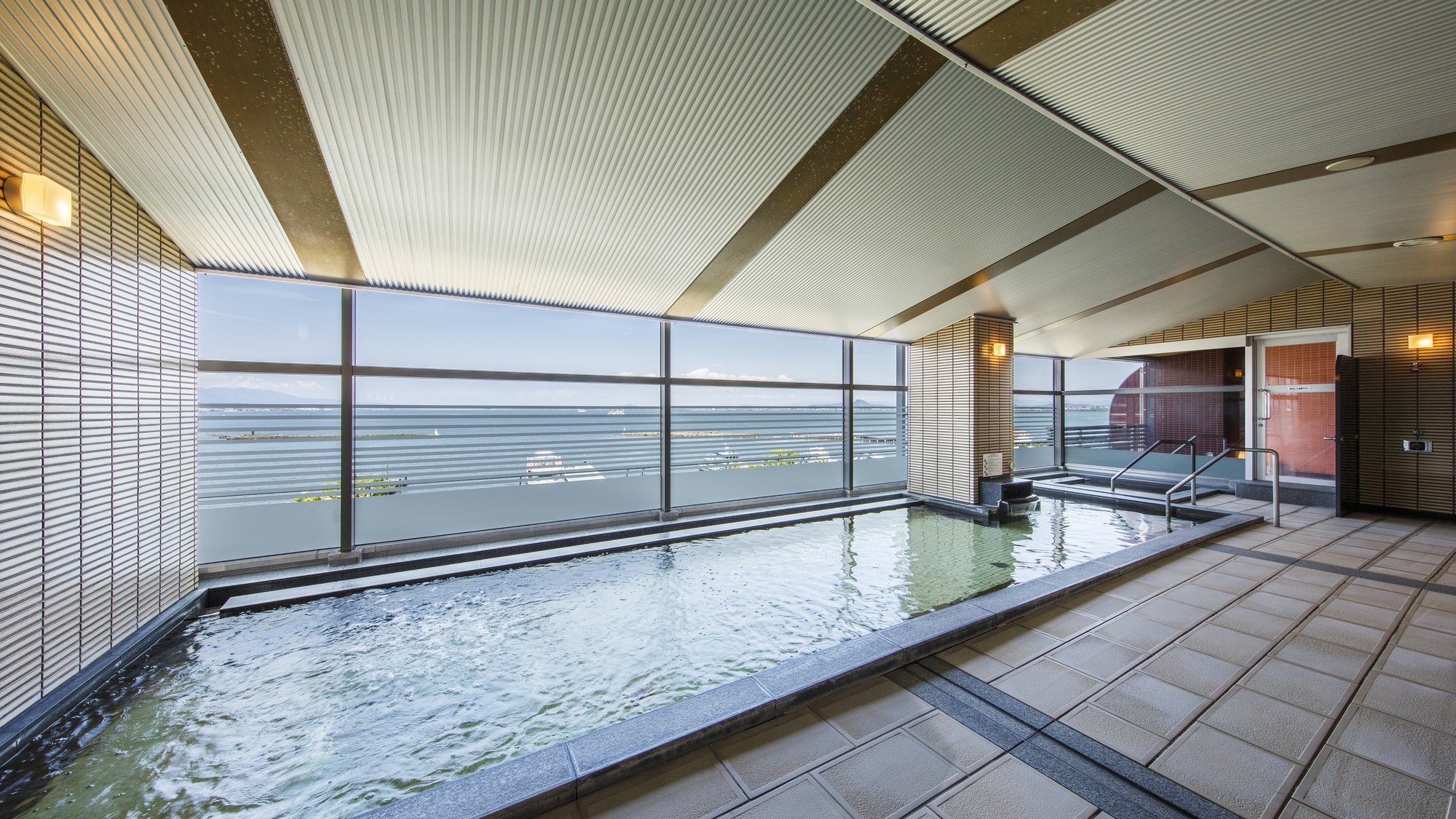 滋賀県大津市 大浴場のあるビジネスホテル シティホテル 遊都総研pr 滋賀県大津市 大浴場のあるビジネスホテル シティホテル 遊都総研pr