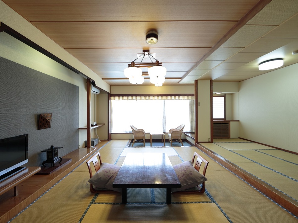 Kamar bergaya Jepang bebas rokok dengan 14 tikar tatami