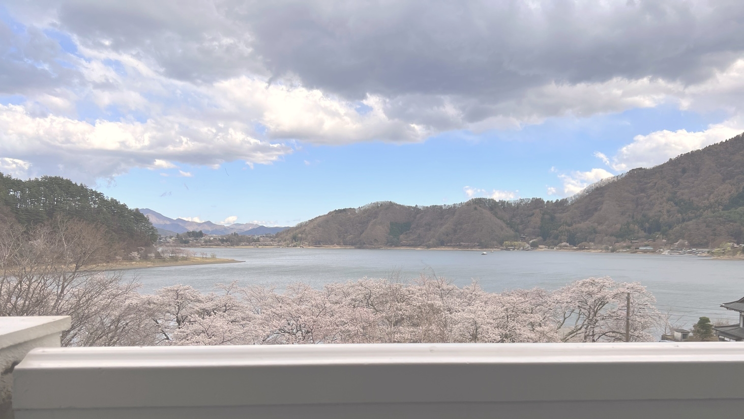 【春SALE】素泊まり◆河口湖を望む露天風呂やワインの香りに包まれるワイン風呂でゆったりくつろぐ