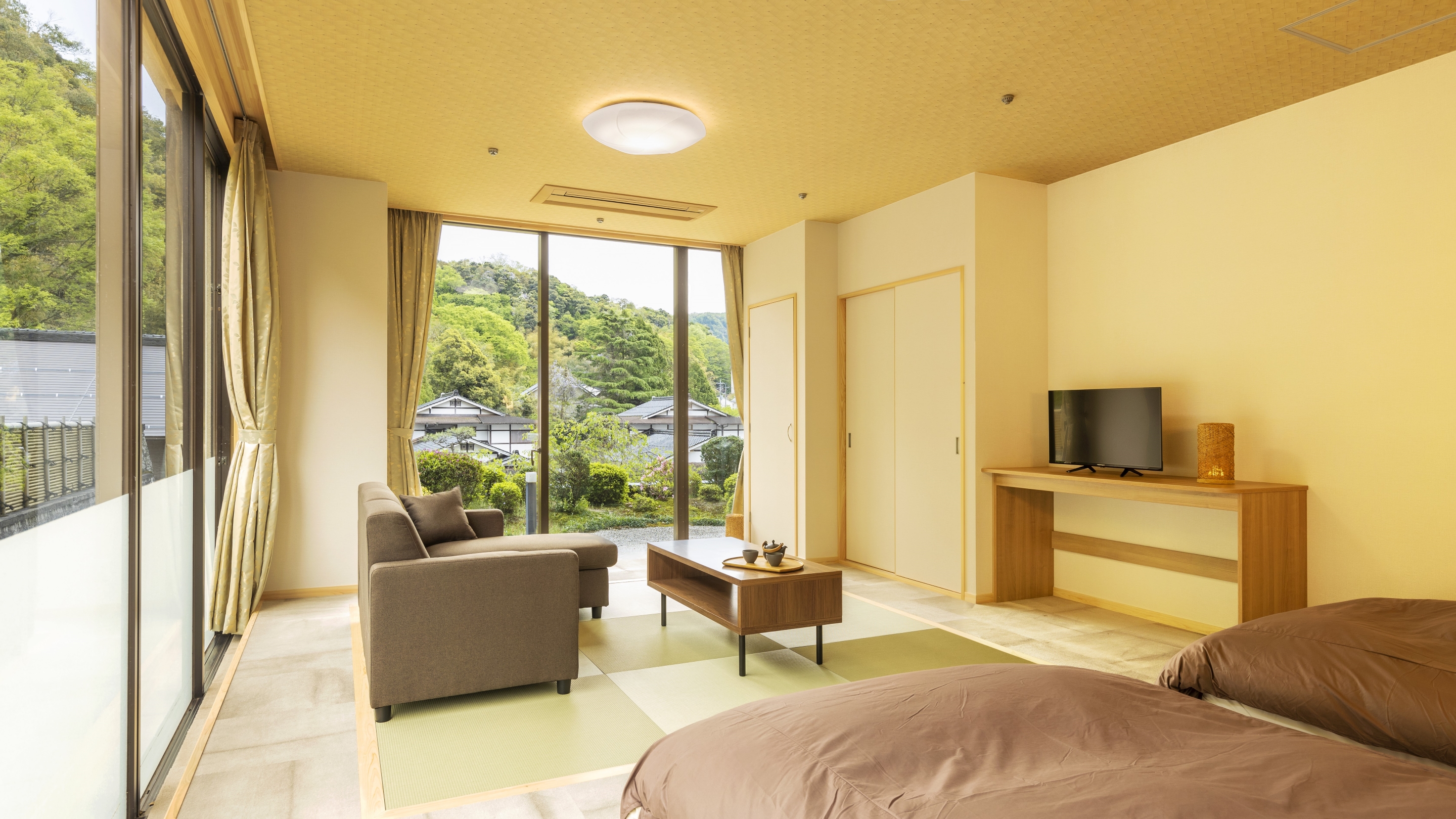 スーペリア和洋室ツイン(ガーデンビュー)　※客室の一例