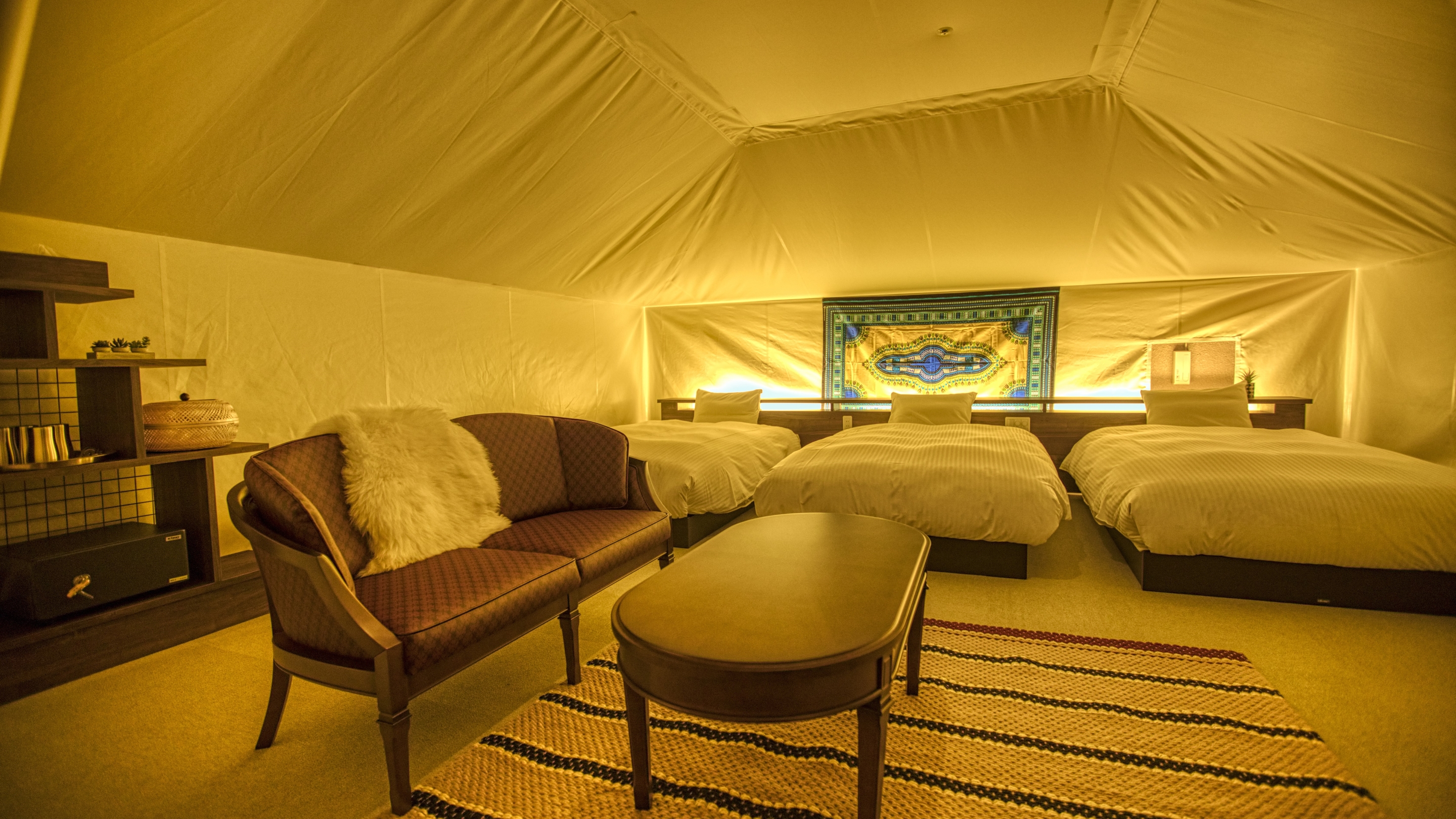 グランピングルーム トリプル　※客室の一例