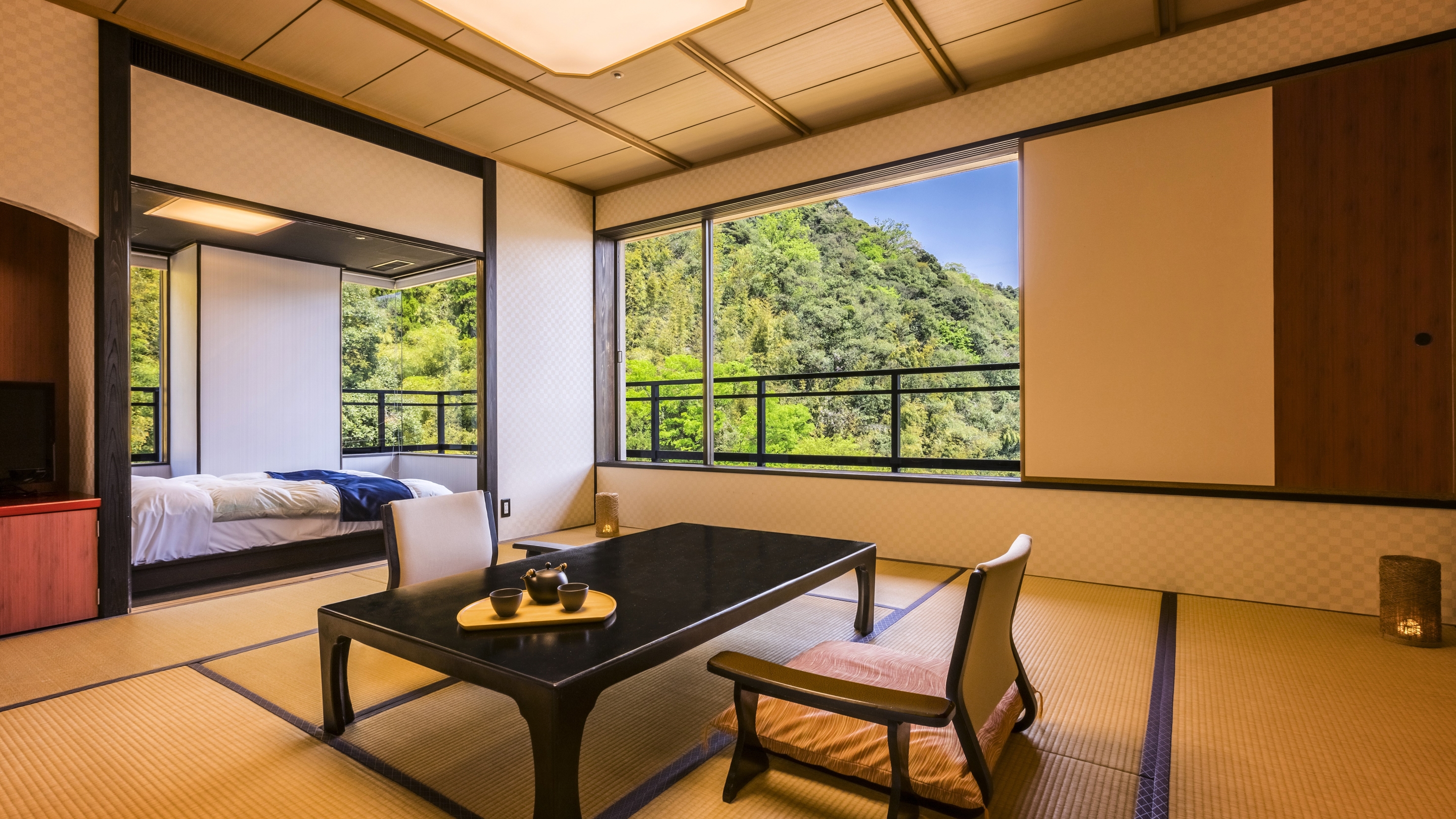 スーペリア和洋室1セミダブルベッド(ガーデンビュー)