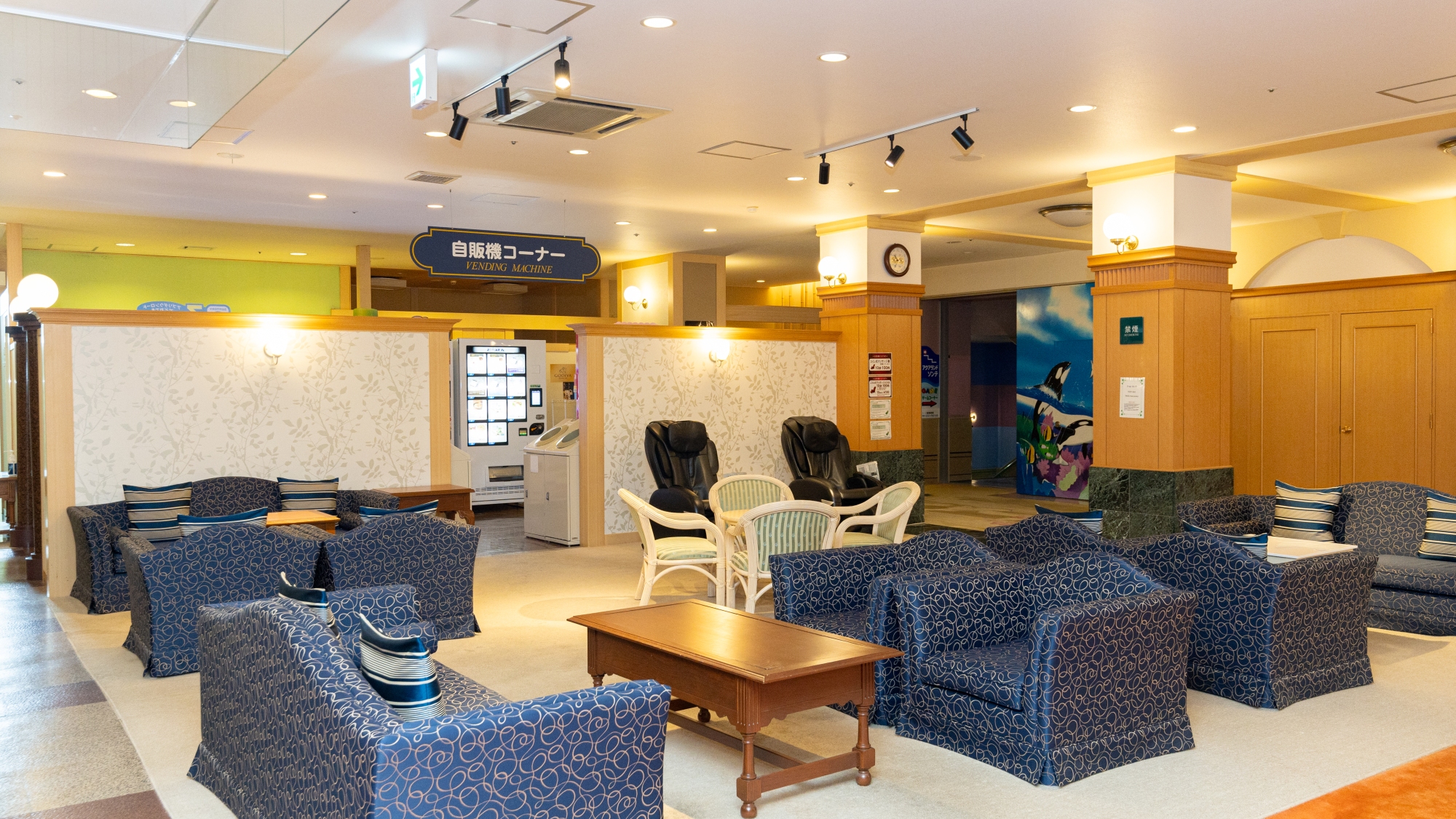 （東館 1F ）休憩スペース