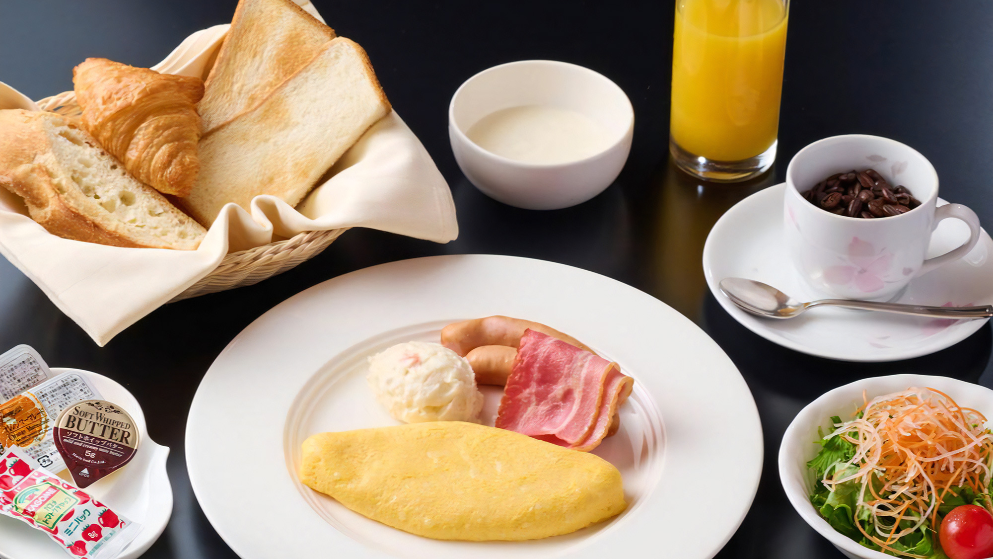 朝食（洋食一例）