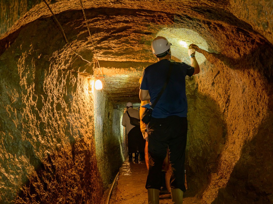 【歴史ロマン】秘境の地の知られざる坑道探検！？谷口銀山探索体験付き宿泊プラン【1泊2食付】