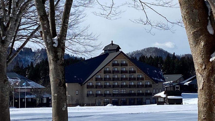 冬のホテル・スキー場直結です。