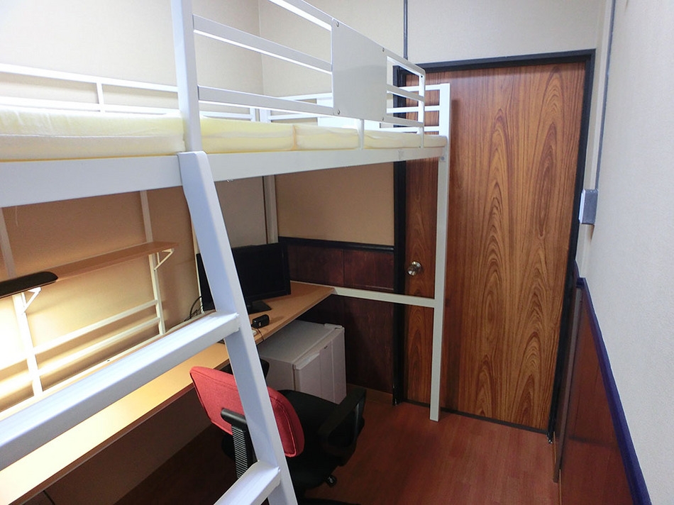 完全個室で出張や作業に最適、ビジネス室プラン