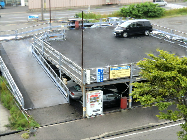 Hotel private parking