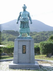 第４６代横綱朝潮太郎記念像