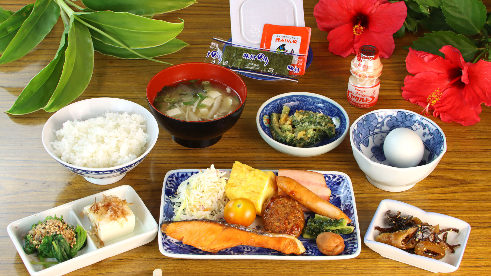 【朝食一例】島を感じられる家庭料理で一日のスタートを！