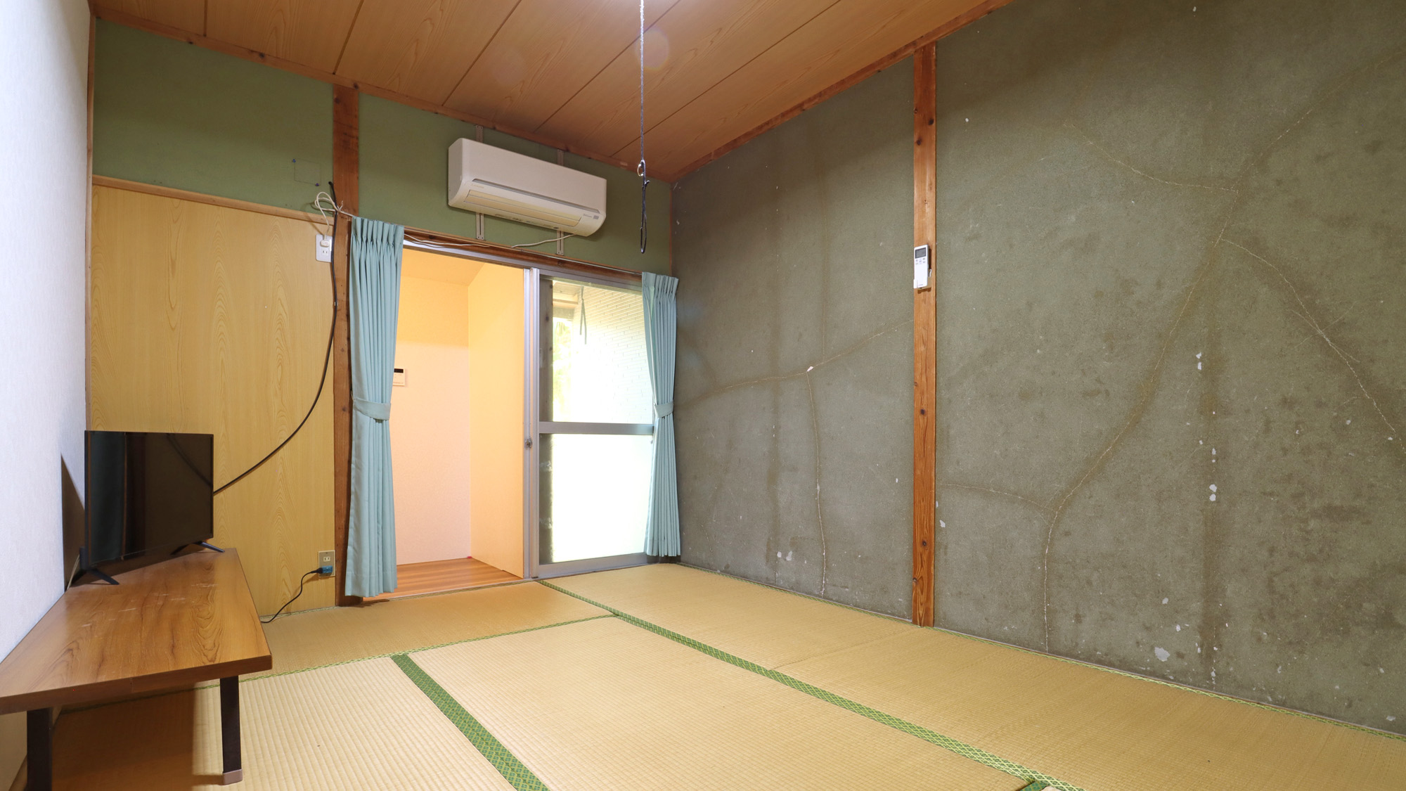 【和室6畳】畳でのんびりくつろげます