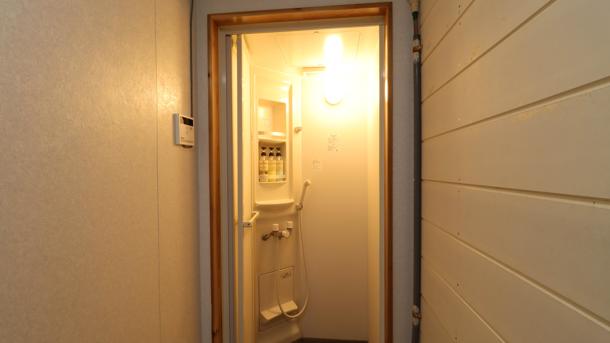 【和室10畳】清潔なシャワールームでスッキリ♪