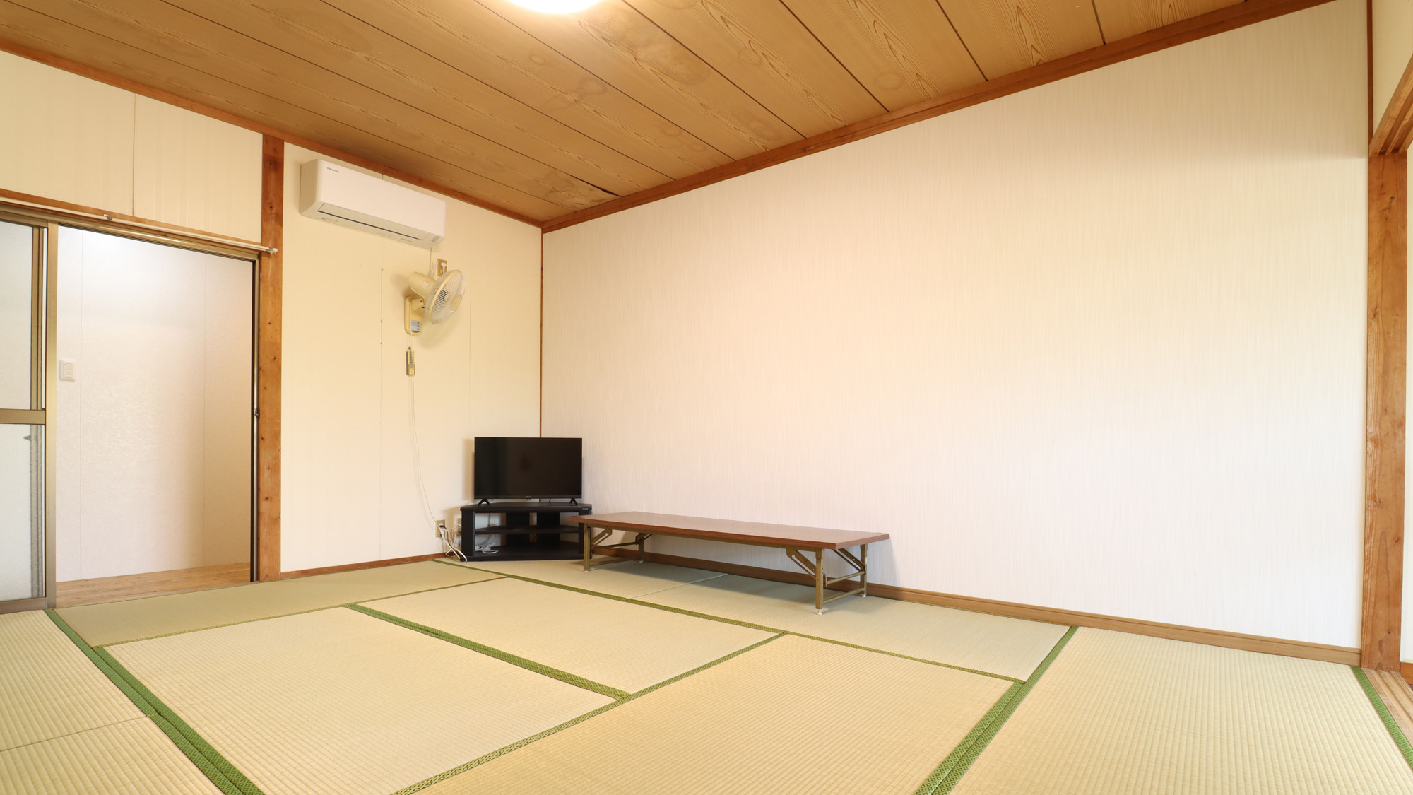 【和室10畳】広いお部屋でのんびりリフレッシュ